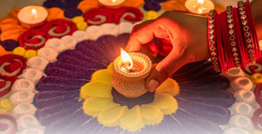 आजदेखि तिहार शुरु, यस्तो छ परिवारकै सुखका लागि गरिने दीपदानको महत्व